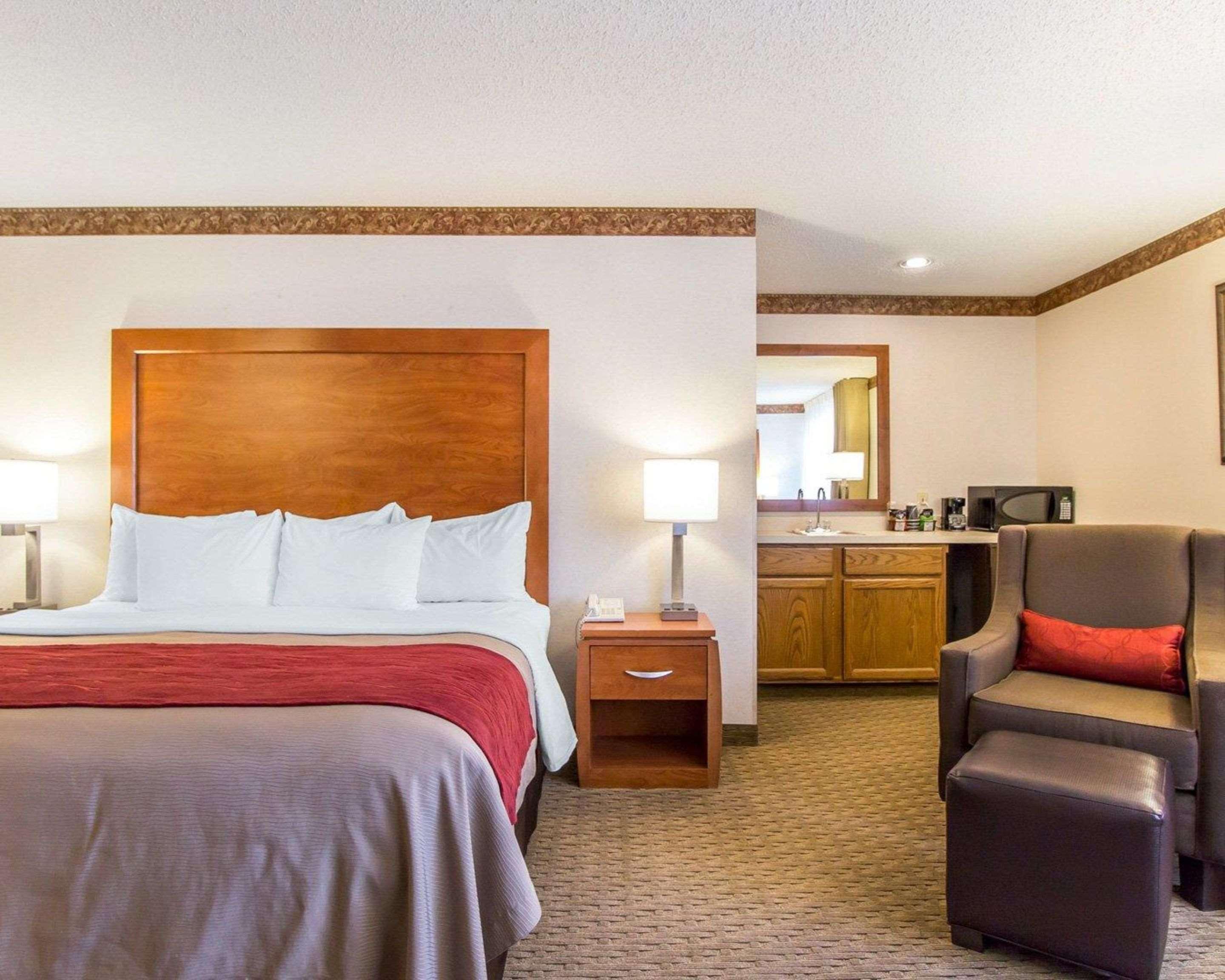ולנטיין Comfort Inn מראה חיצוני תמונה